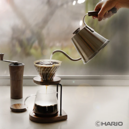 HARIO | V60 胡桃木滴水架 手沖咖啡壺組套裝 2025新款 (02玻璃濾杯 附40張濾紙) WDS-1006-WN【平行進口產品】