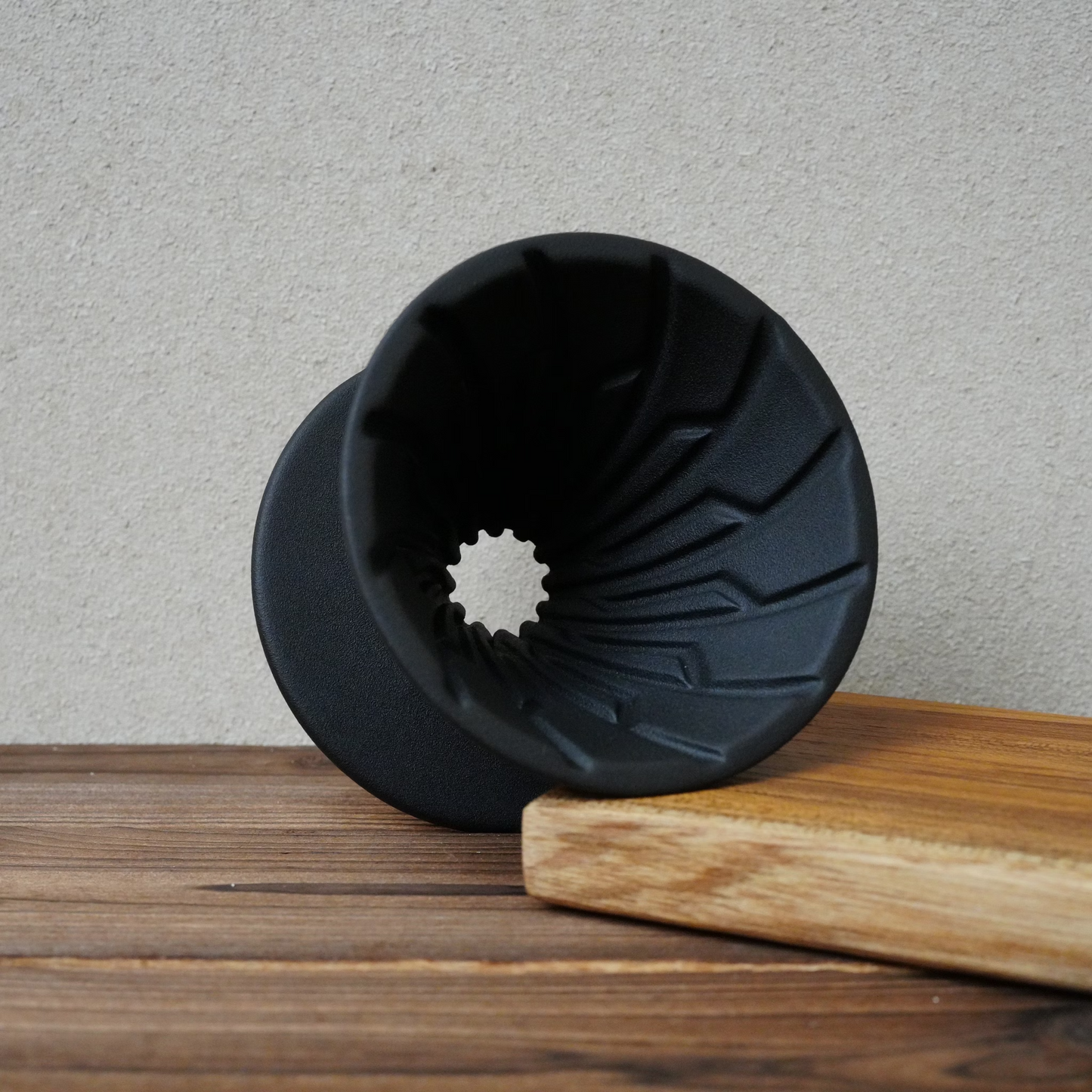 Hario|V60 Alpha濾杯 阿爾法01陶瓷濾杯 手沖咖啡濾杯 ADC-01-B【台灣限定款】