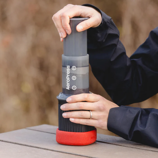AeroPress｜愛樂壓 旅行戶外手壓咖啡萃取器 手壓式按壓咖啡器 Travel Coffee Maker - AeroPress Go