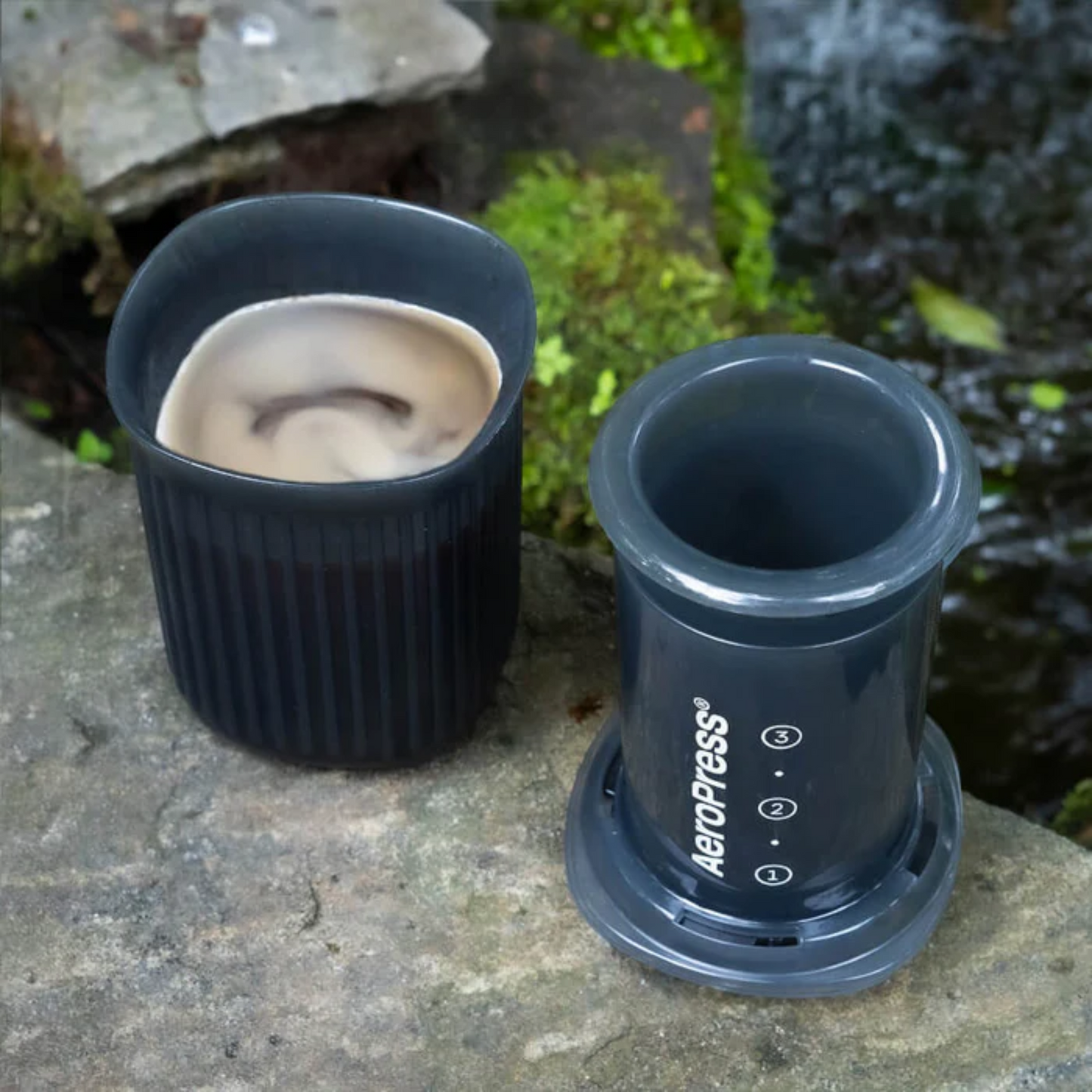 AeroPress｜Coffee Maker - Go (Compact Travel Coffee System)