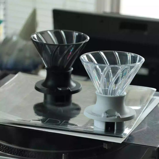 HARIO｜V60 Tritan x Switch 浸漬式手沖咖啡凹槽濾杯 聰明杯 (200ml, V60 02, 2-4杯) SSDL-02T