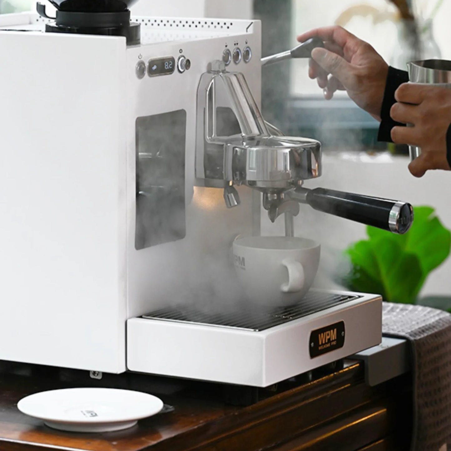 WPM | Semi-Automatic Espresso Machine KD-310GB (Grind & Brew)【1 Year HK Warranty】