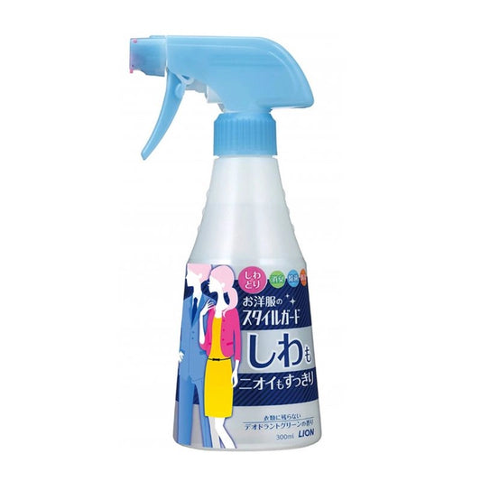 LION 獅王｜Style-Guard 衣物除皺消臭噴霧 300ml｜抗菌防臭 快速除皺【平行進口產品】